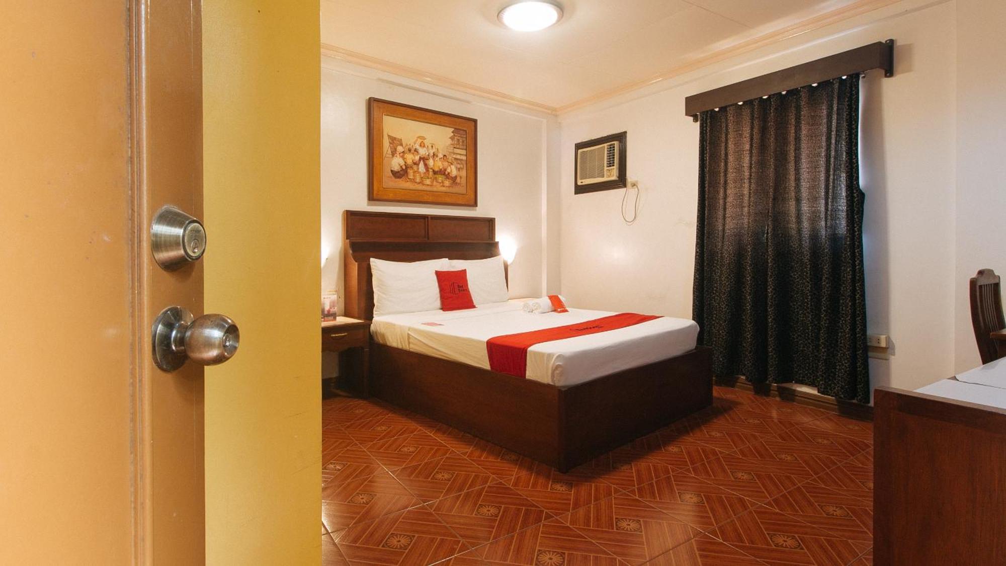 Reddoorz At La Casa Guesthouse Former Reddoorz At Tamarind Street Angeles City Екстериор снимка