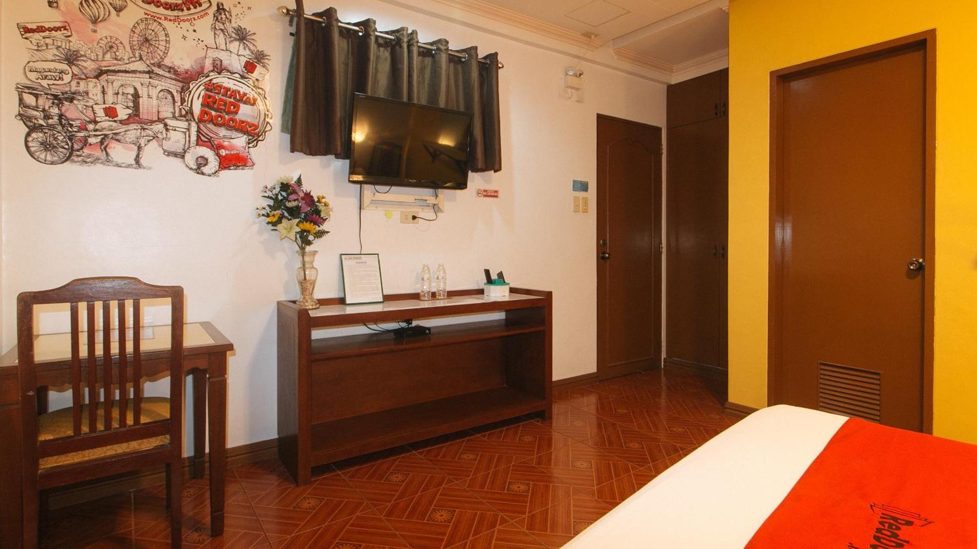 Reddoorz At La Casa Guesthouse Former Reddoorz At Tamarind Street Angeles City Екстериор снимка