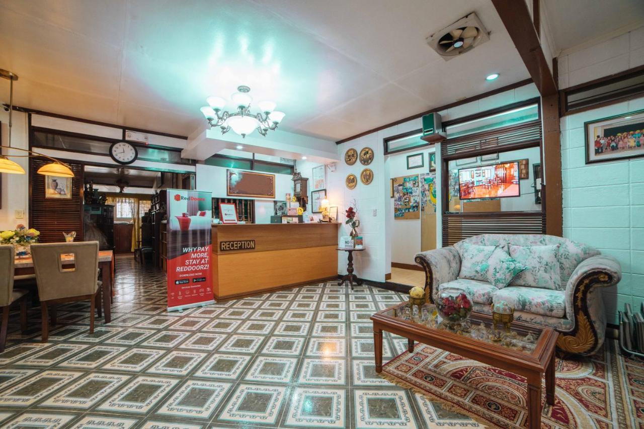 Reddoorz At La Casa Guesthouse Former Reddoorz At Tamarind Street Angeles City Екстериор снимка